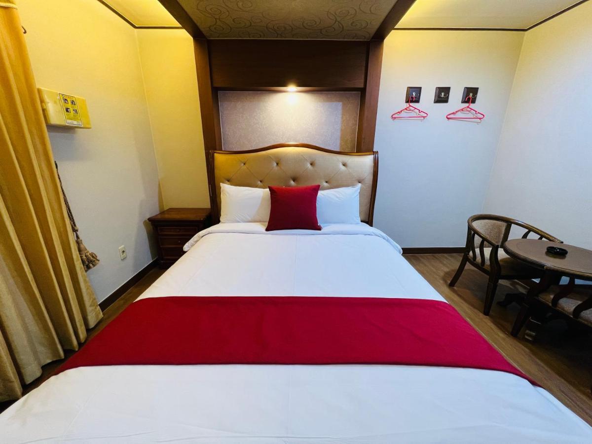Sweet Hotel Csedzsu Kültér fotó